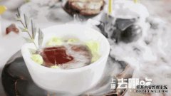 战术创新，团队是非常不同的，这个球是一个可
