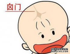 8个月大的宝宝有时会蹲